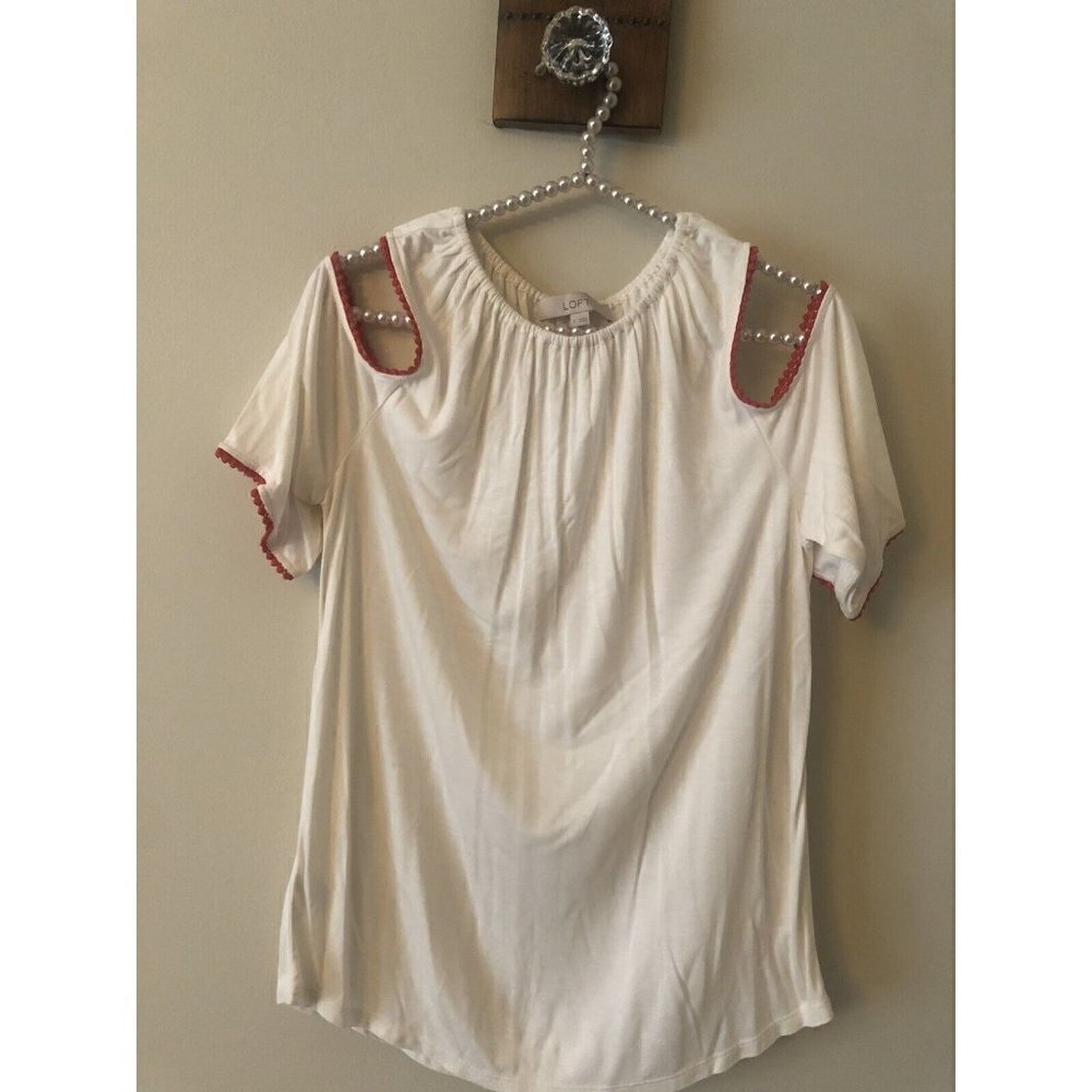 NWT LOFT Womens Size Small Cold Shoulder Top Cream Red Trim